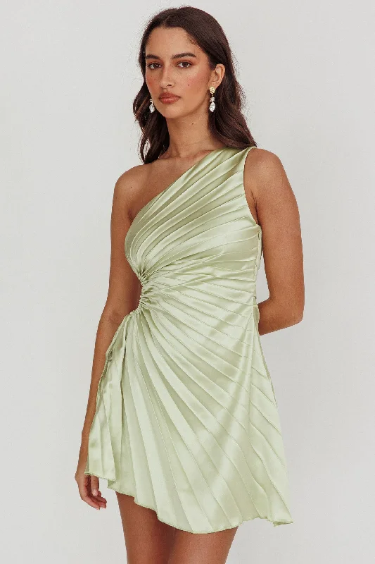 Glow Ray One-Shoulder Pleat Dress Apple